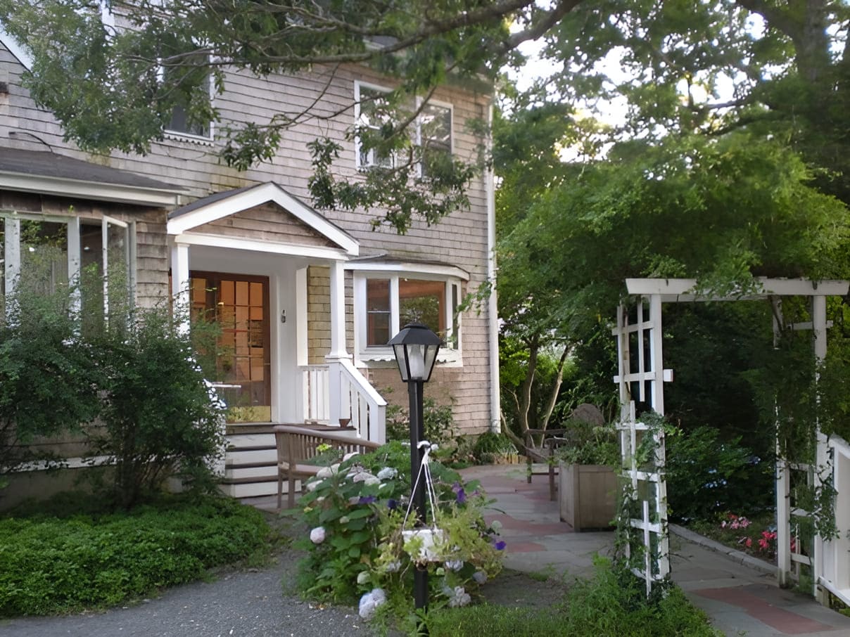 dr roni healing retreat on marthas vineyard